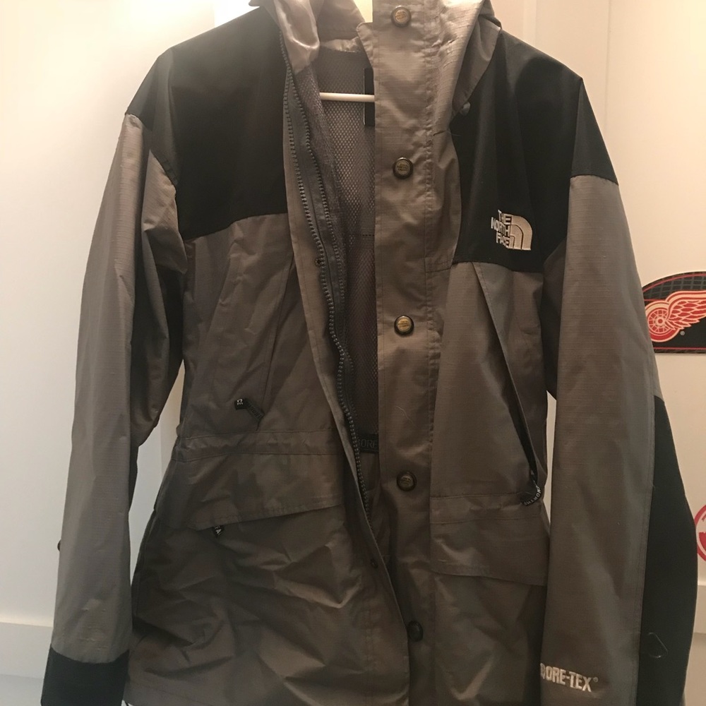 Heavyweight north face hooded jacket